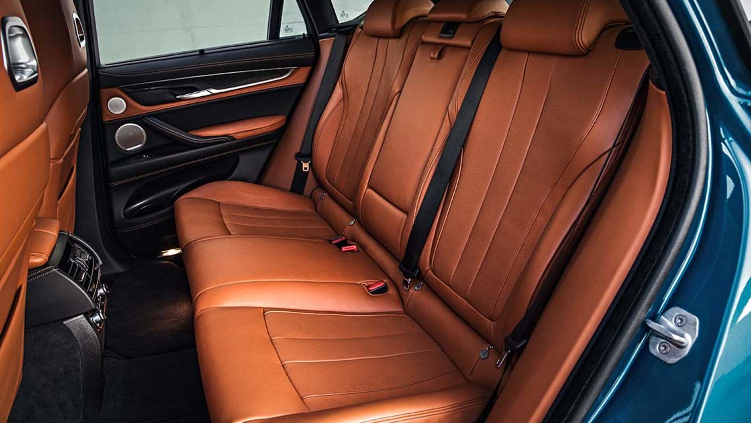 2015 BMW X6 M